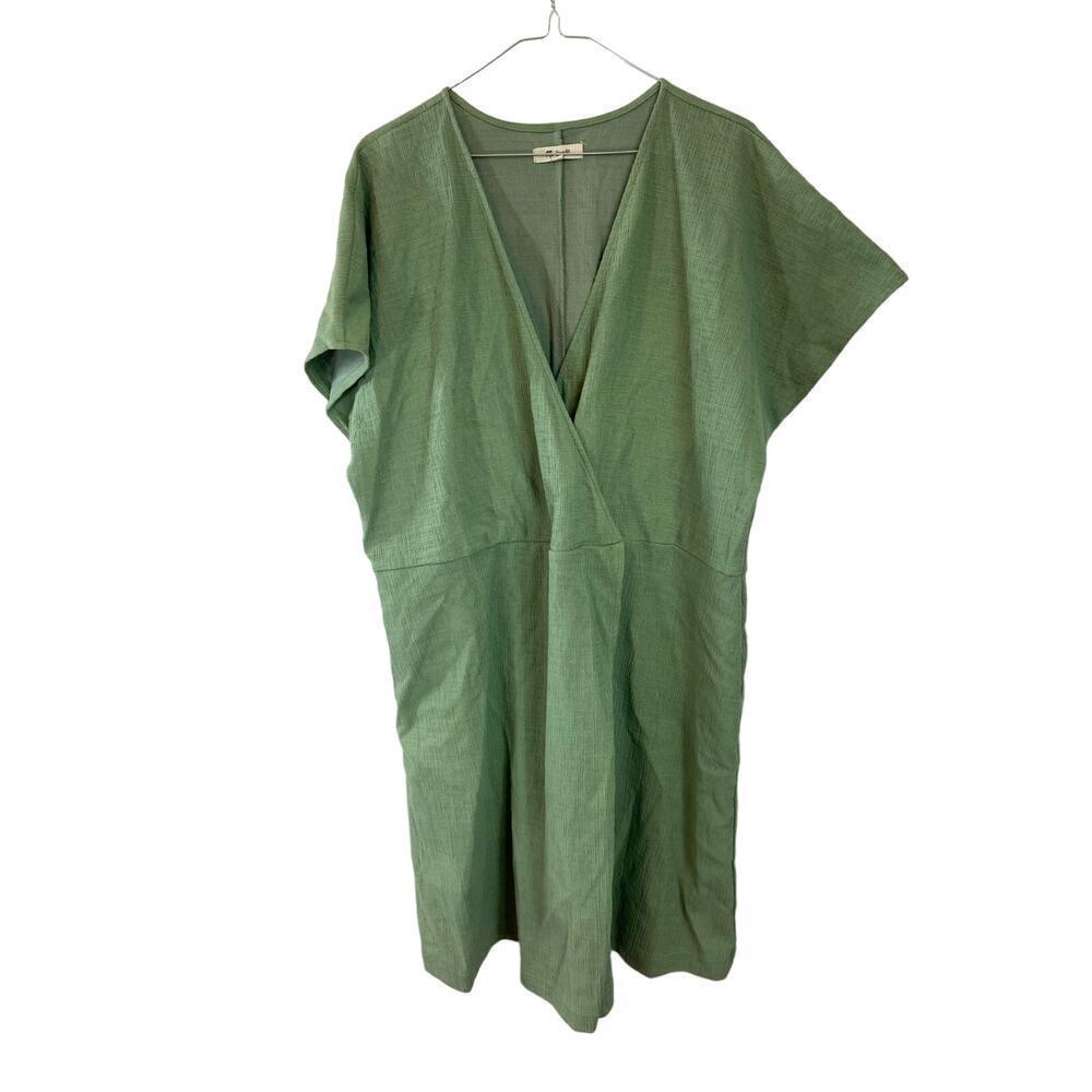 Madwell sage green v-neck faux wrap dolman sleeve dress size 2X